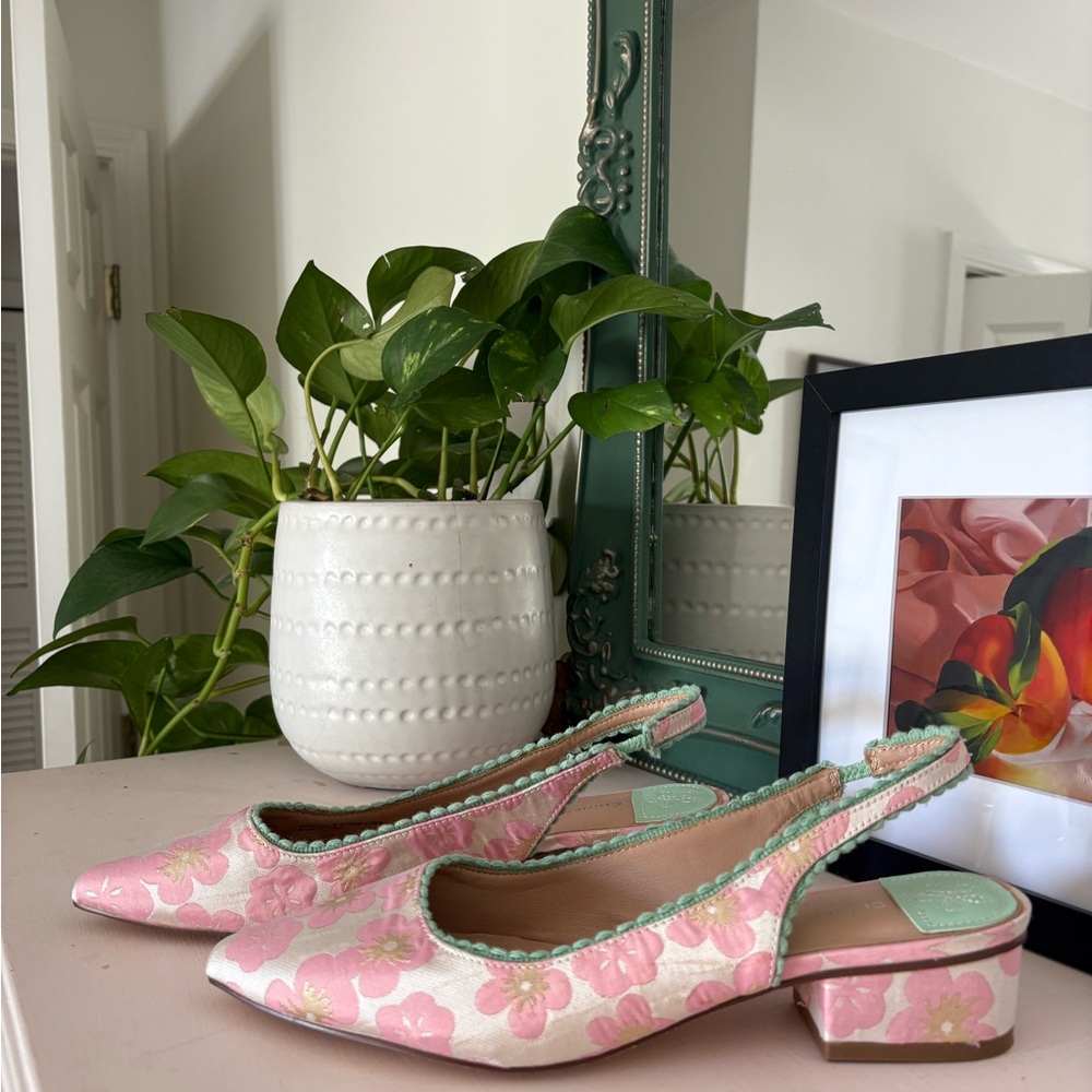 Chinese Laundry Mango Slingback Pump